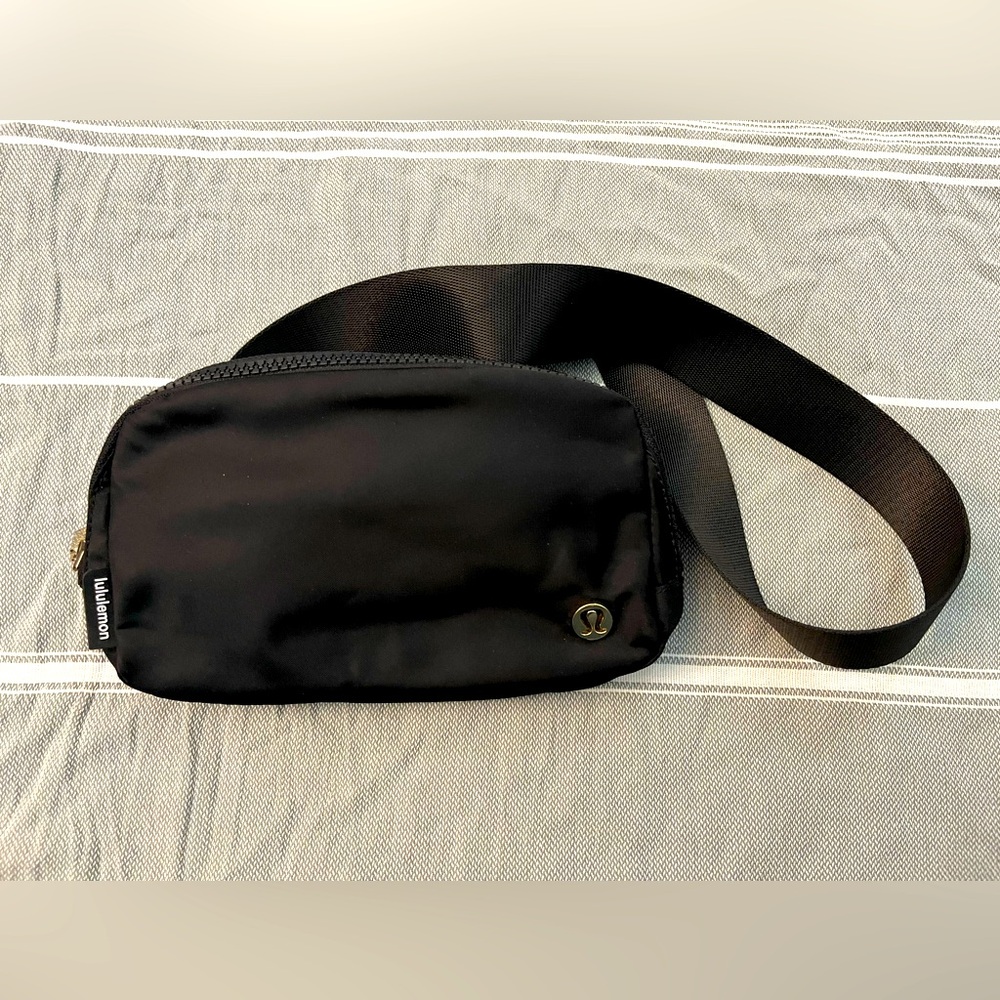 Lululemon Belt Bag